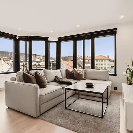 Dinbnb I Penthouse 250m From Center I Privat Balcony * Bergen