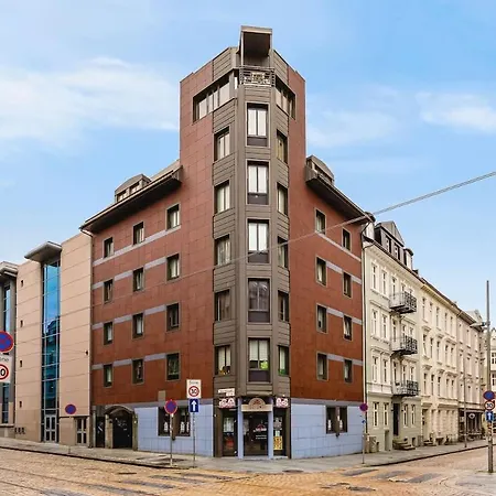 Dinbnb I Penthouse 250m From Center I Privat Balcony Daire *