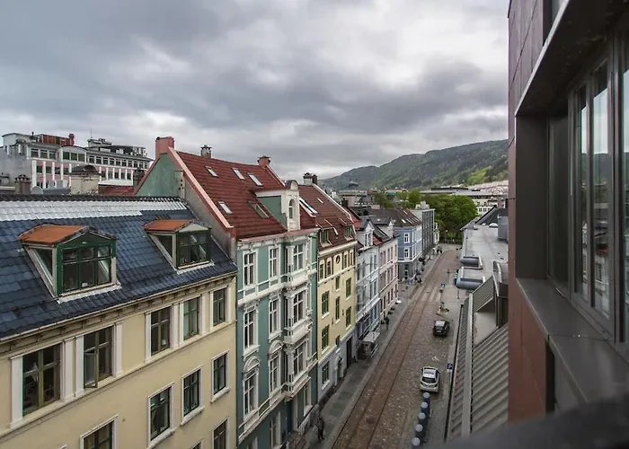 Apartment Dinbnb I Penthouse 250m From Center I Privat Balcony Bergen
